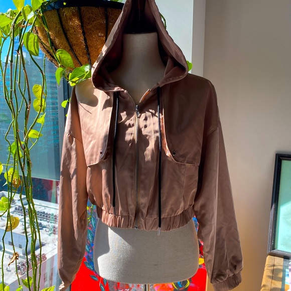 Chic and Stylish Crop Bomber Hoodie Jacket by Forever 21 - Small - Picture 15 of 15